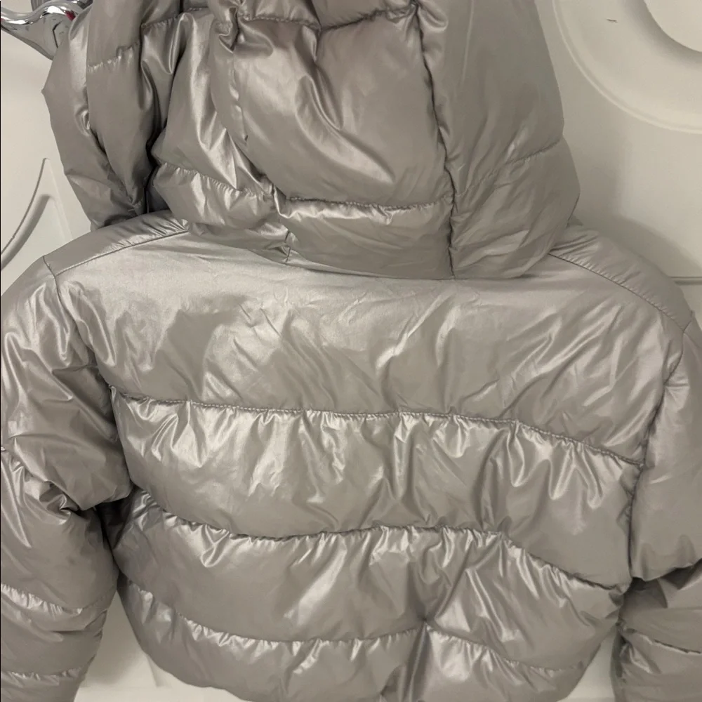 Girls All in Motion Metallic Silver puffer Jacket size 6/7 in EUC.